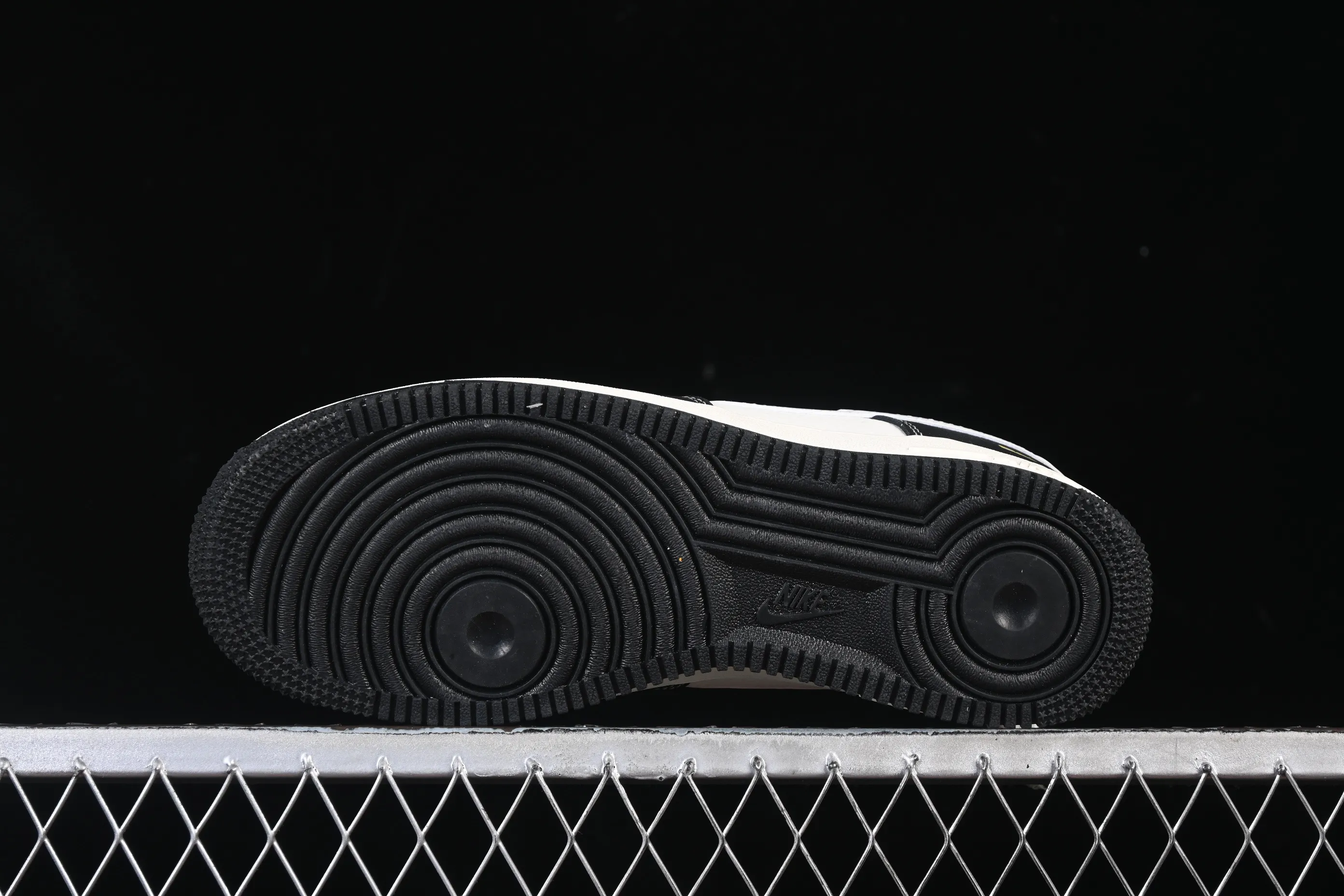 All Categories Nk Air Force 1 Air Force Series Nk Air Force 1 Low Air Force Low Nike Air Force 1'07 Low Fendi Joint Black Cat Air Force One Low Casual Shoes DX1888-099